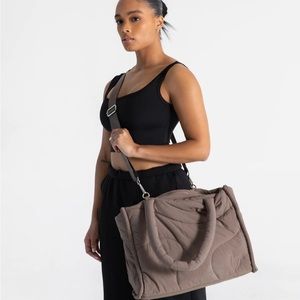 NWT Thirty Years Drift Tote in Clay